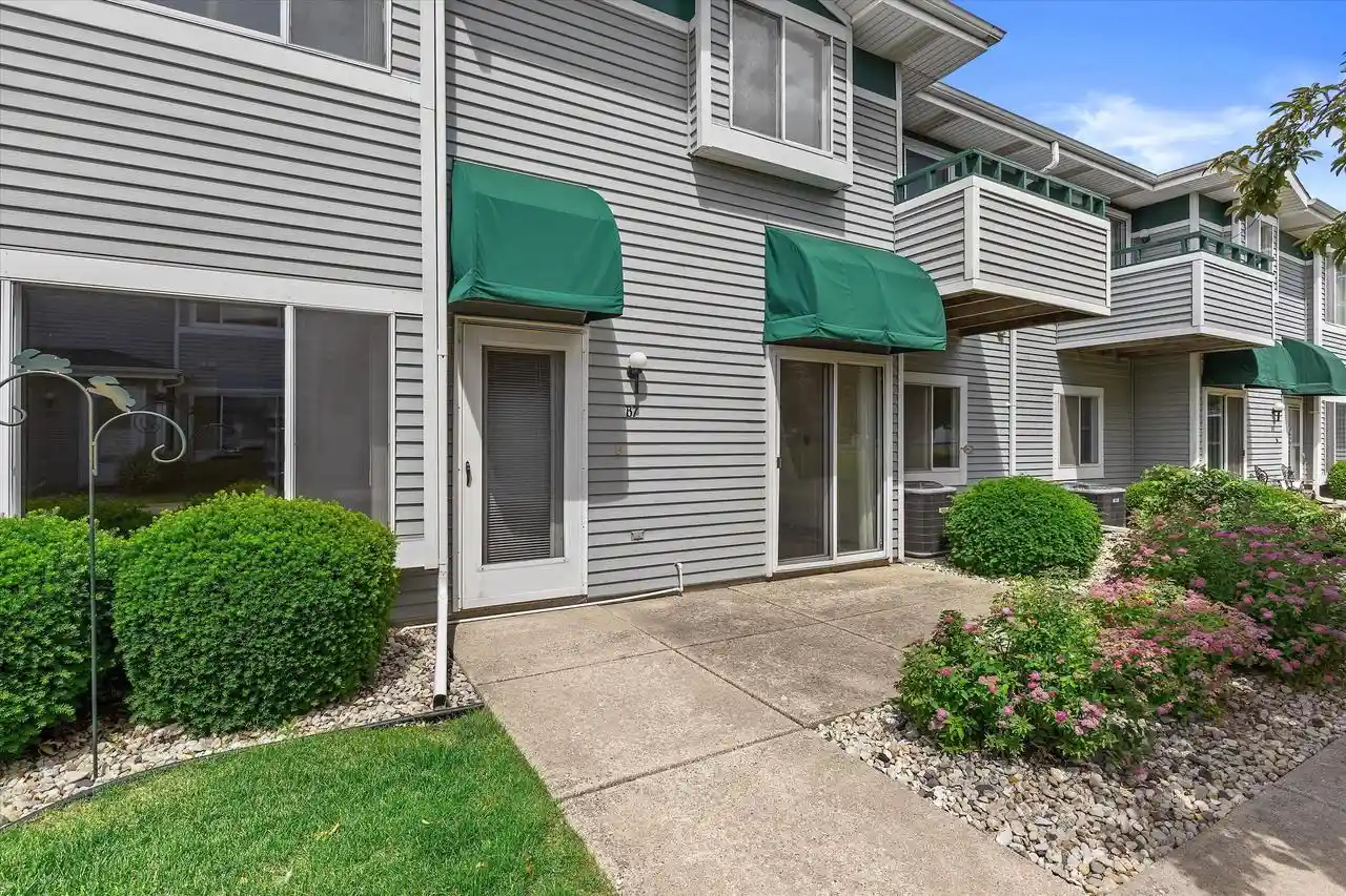 6755-mariner-dr-dr-7-mount-pleasant-wi-53406/hzid_c3c75a42