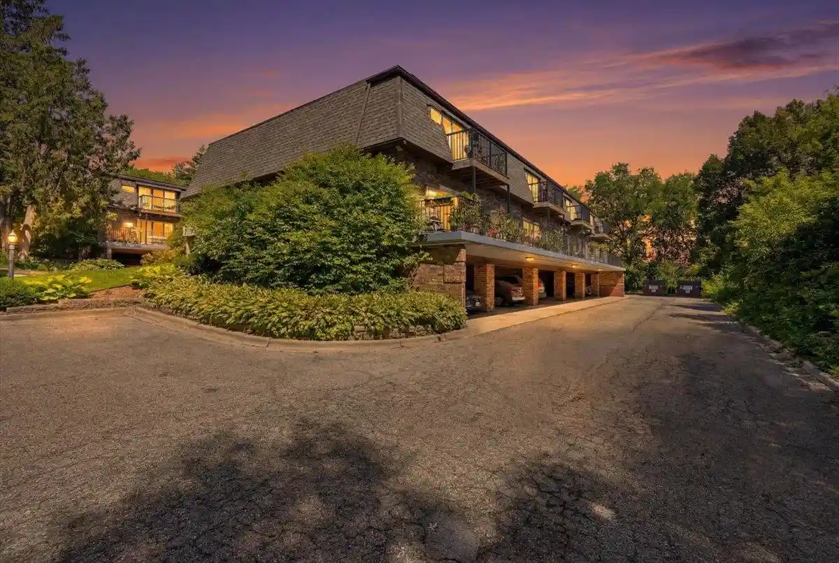 1656-norman-way-way-3-madison-wi-53705/hzid_3484f252