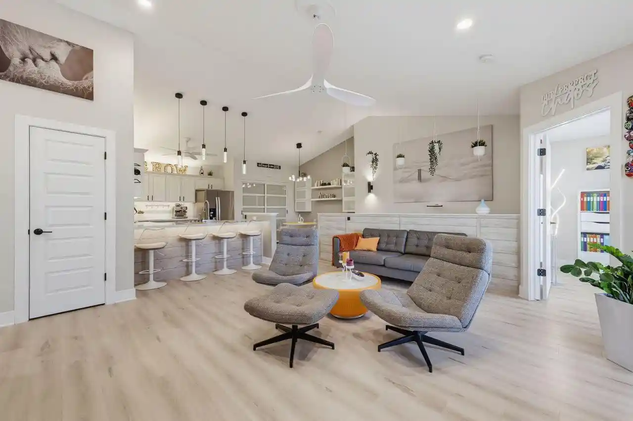 w1064-marietta-avenue-avenue-210-ixonia-wi-53036/hzid_80647d6e