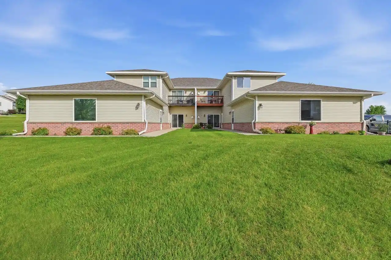334-brookside-dr-dr-4-mayville-wi-53050/hzid_a0eec6f0