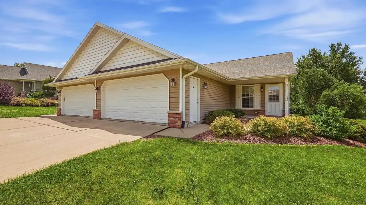 805-heather-lane-lane-a-platteville-wi-53818/hzid_9ef66c9d