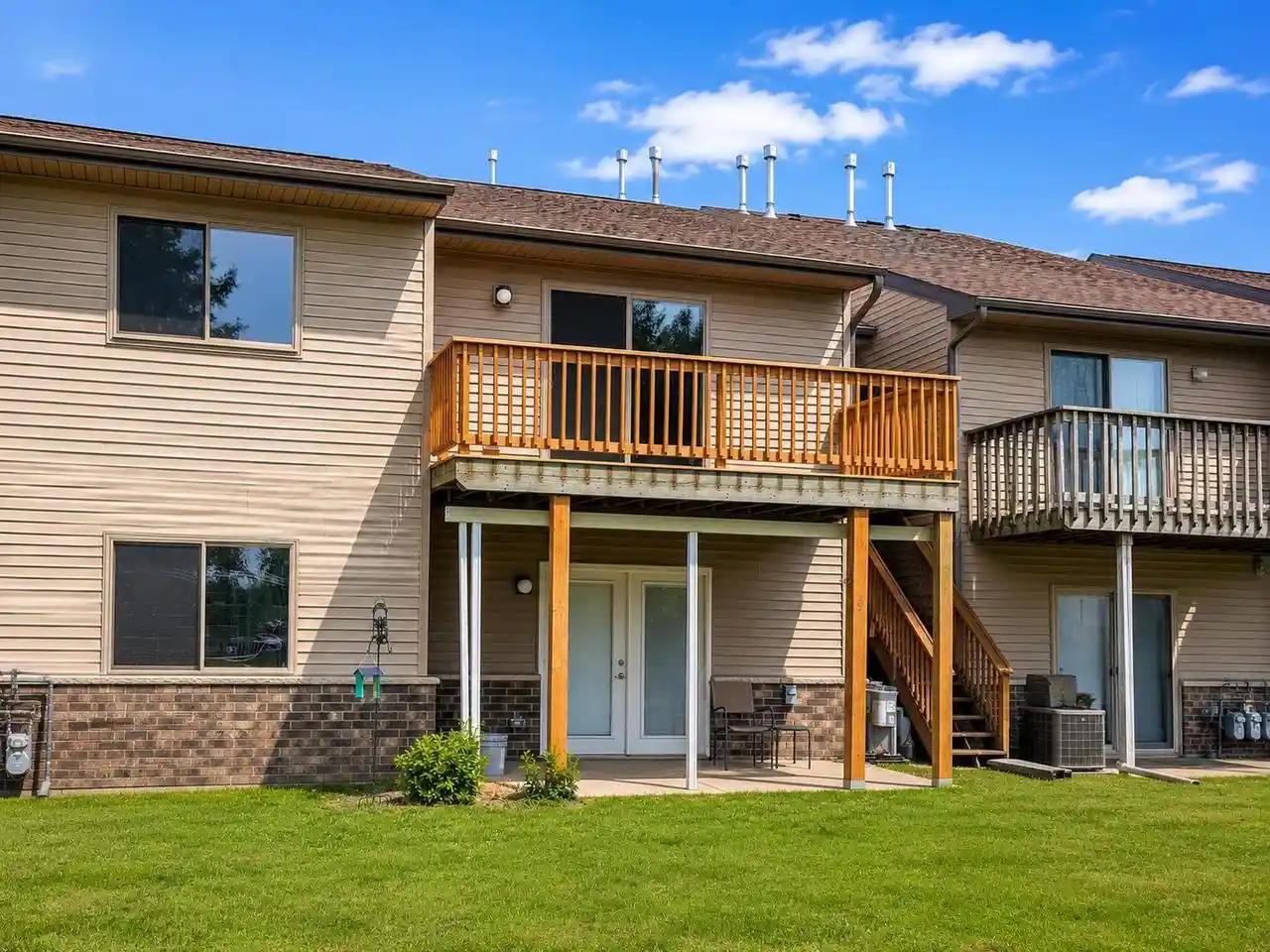 1011-s-2nd-street-11-delavan-wi-53115/hzid_90908b76