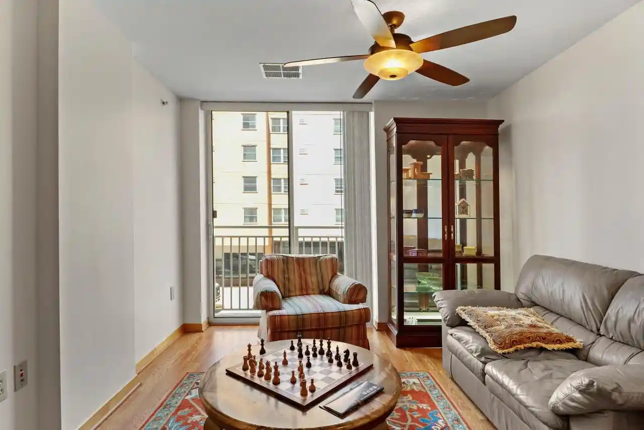 333-w-mifflin-street-street-2050-madison-wi-53703/hzid_df34b84a