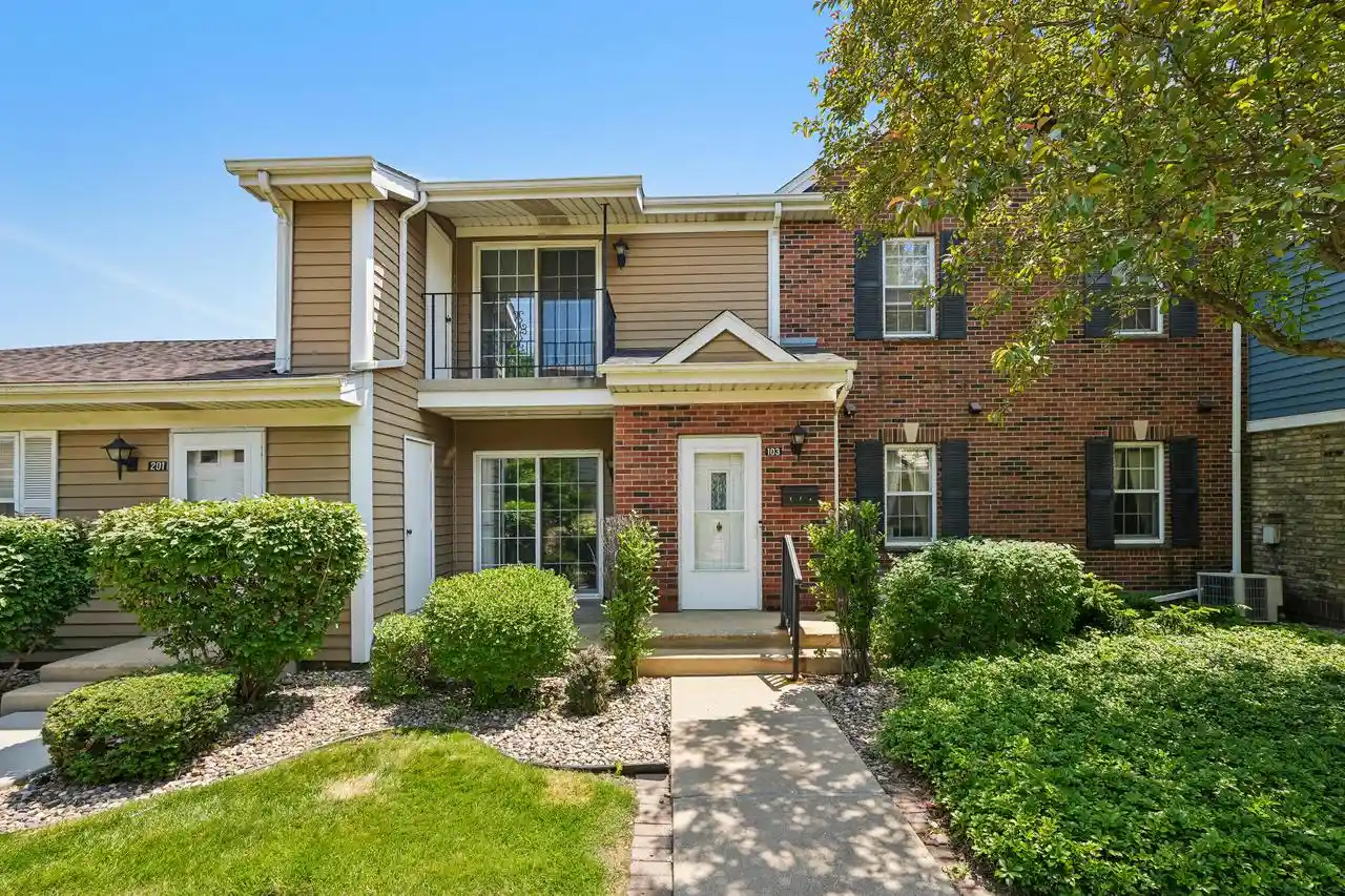7100-mariner-dr-dr-103-mount-pleasant-wi-53406/hzid_4f075faf