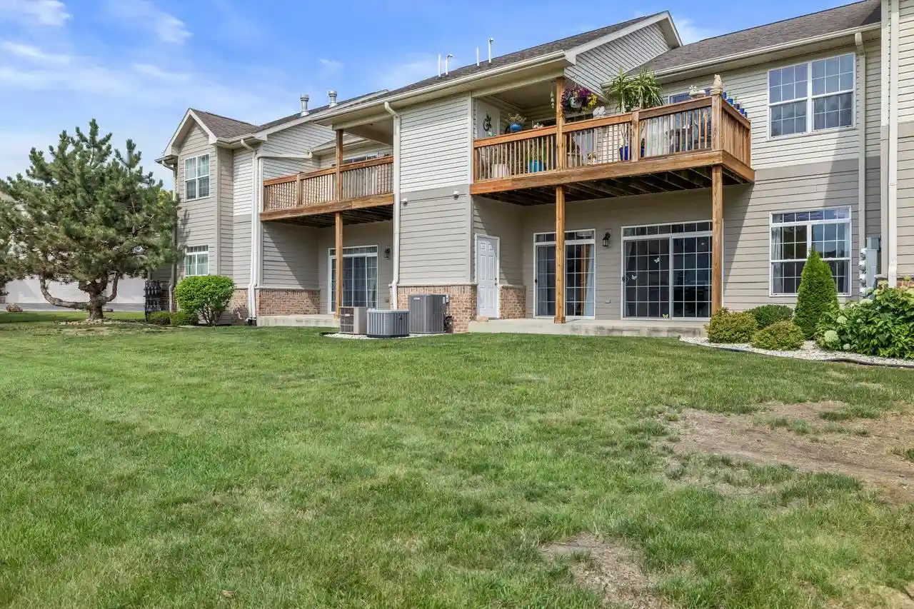 6300-44th-street-street-125-kenosha-wi-53144/hzid_eb92f190