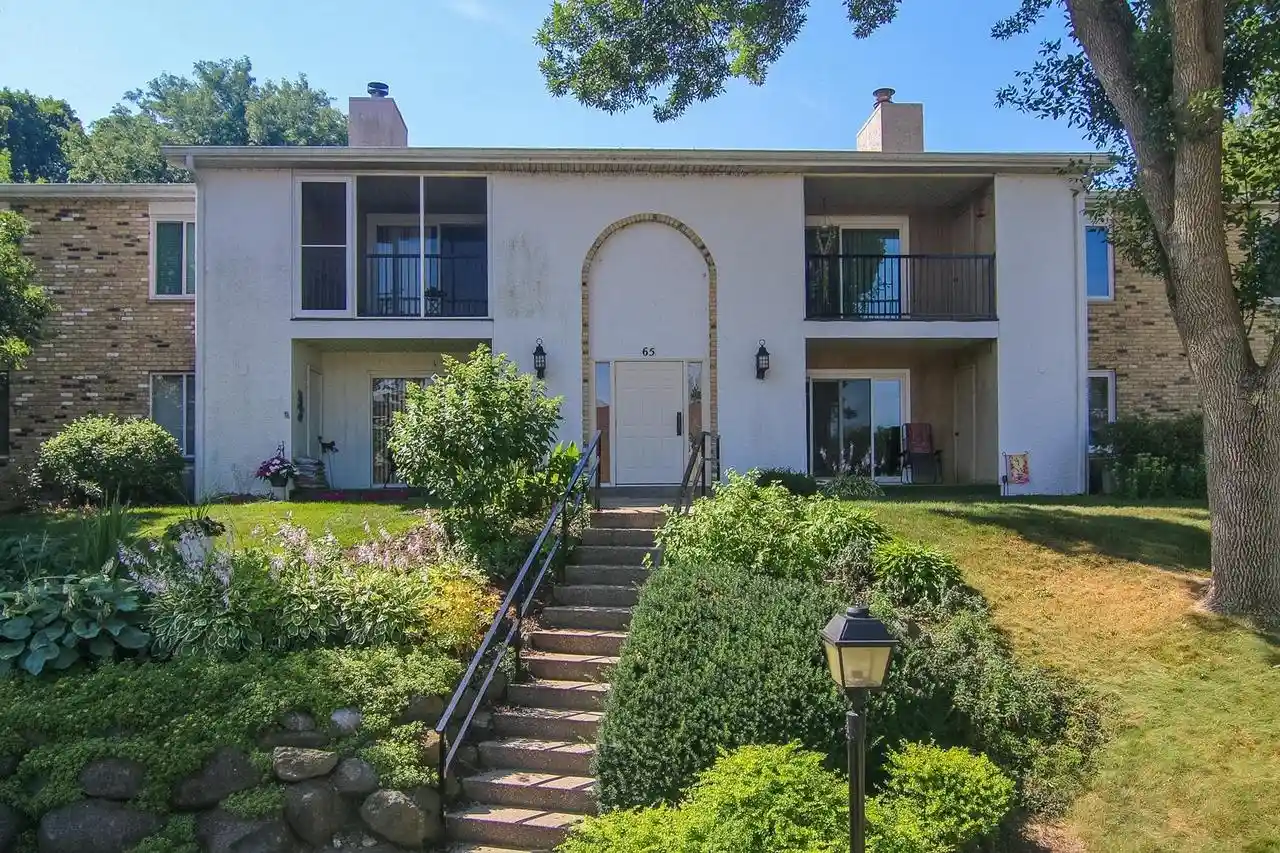 65-golf-course-road-road-c-madison-wi-53704/hzid_81f7ff60