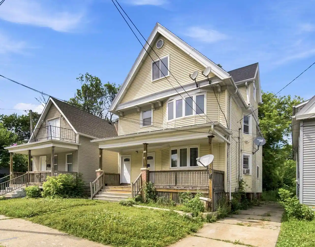126-128-w-concordia-avenue-avenue-milwaukee-wi-53212/hzid_8c769f7e
