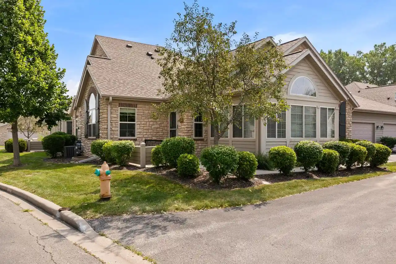 2301-e-sienna-way-appleton-wi-54913/hzid_1e8871fa