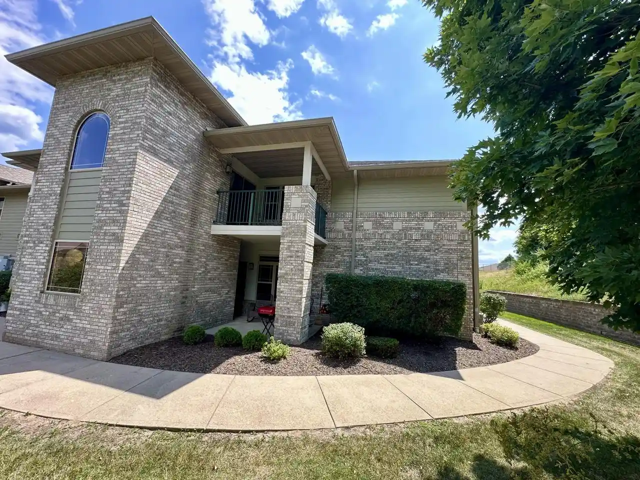 470-n-silverbrook-dr-dr-202-west-bend-wi-53090/hzid_0ddec6c2