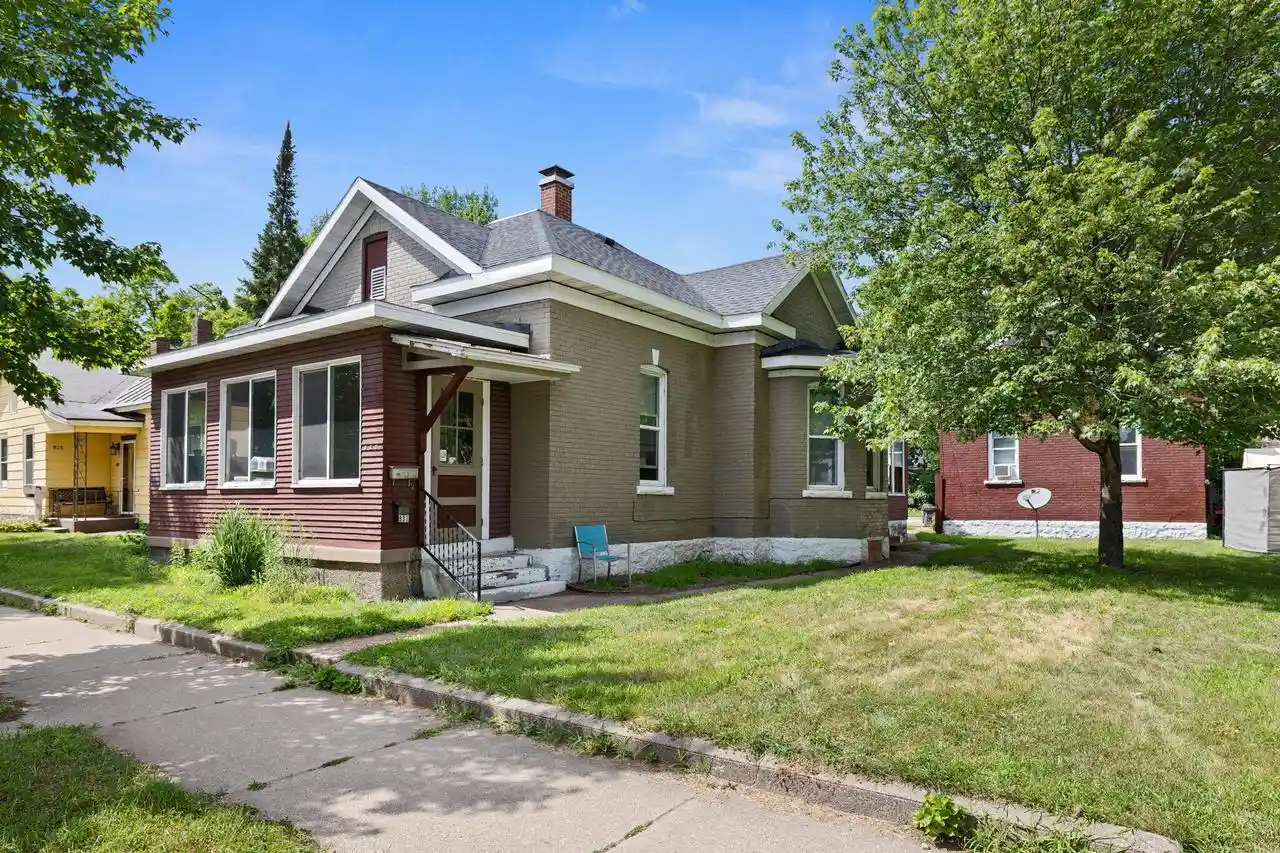 929-redfield-street-street-931-la-crosse-wi-54601/hzid_0cc0138f