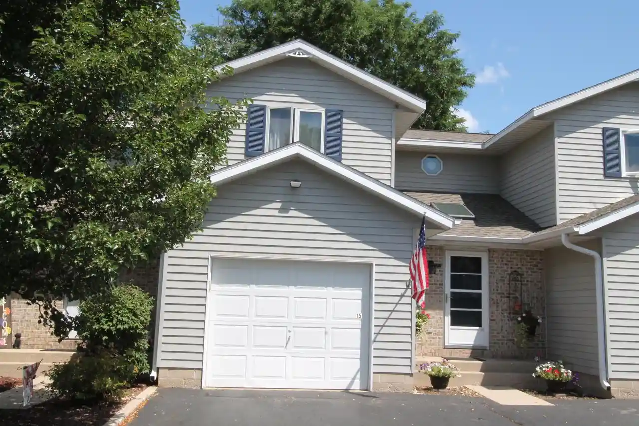 317-s-7th-street-street-14-waterford-wi-53185/hzid_bac6bd4a