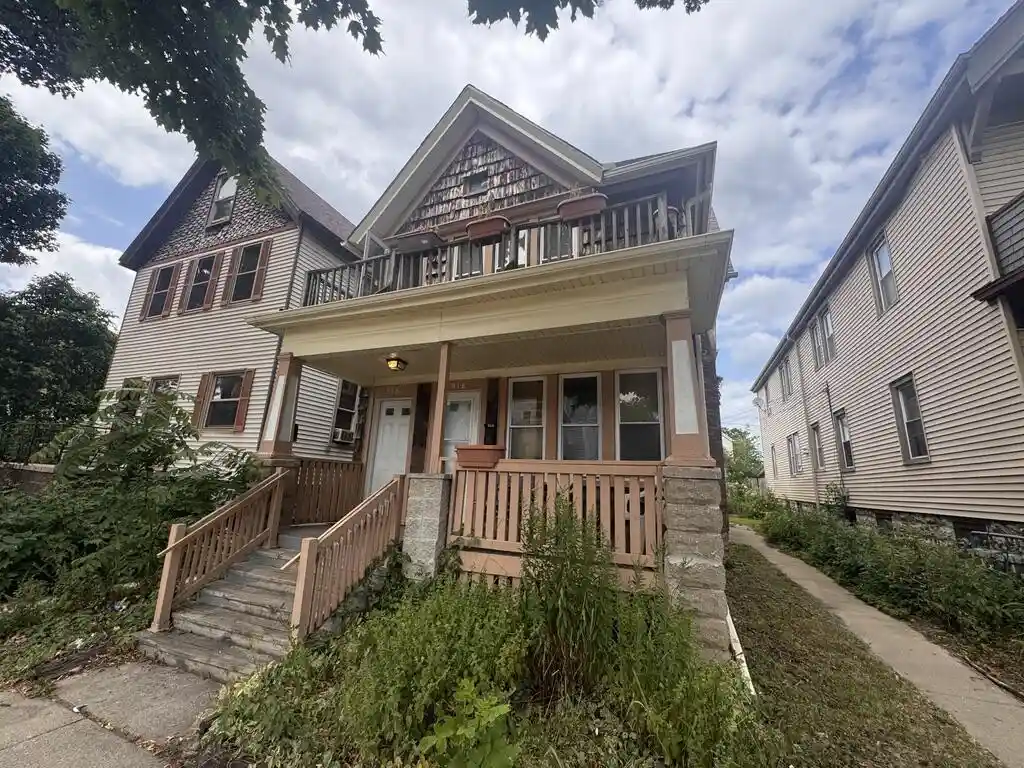 916-e-meinecke-avenue-avenue-918-milwaukee-wi-53212/hzid_8b144497