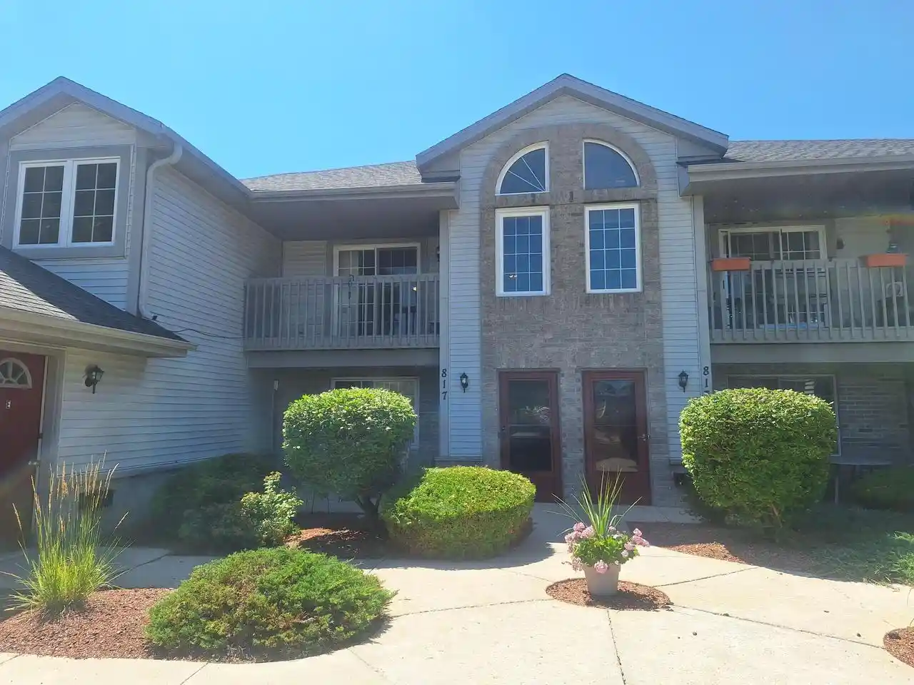 817-quinlan-dr-dr-e-pewaukee-wi-53072/hzid_f1ccafe2