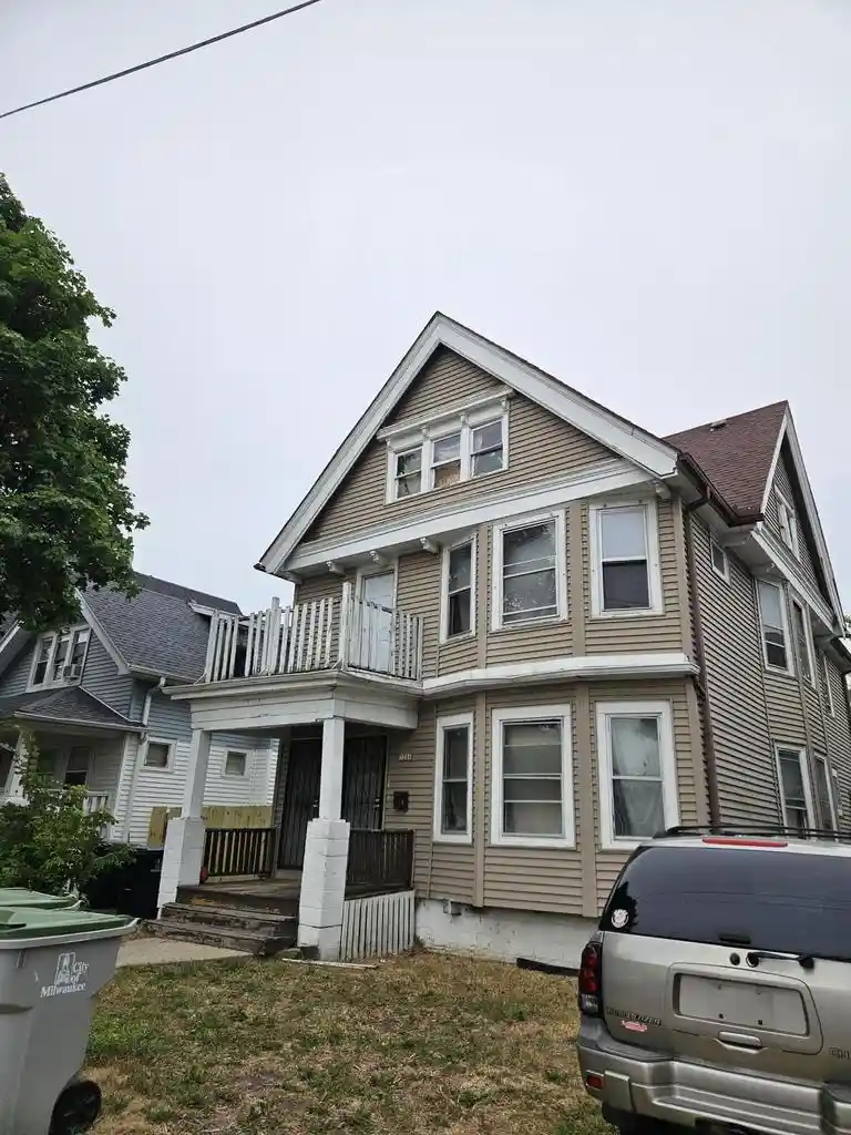 3256-n-17th-street-street-3258-milwaukee-wi-53206/hzid_147c5a50