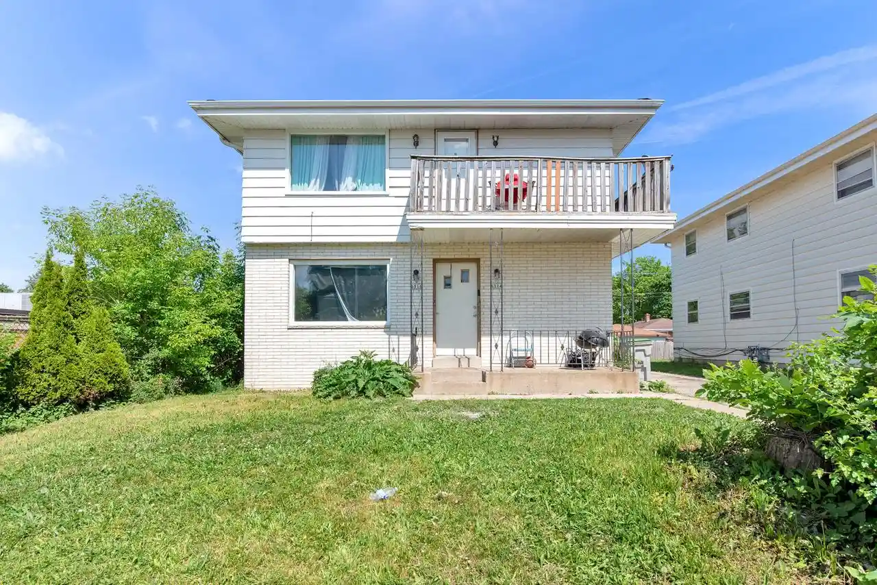 6914-n-42nd-street-street-6916-milwaukee-wi-53209/hzid_b87a27ff