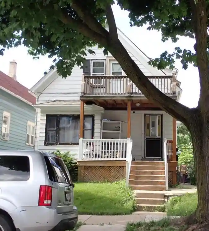 2424-w-maple-street-street-2426-milwaukee-wi-53204/hzid_5f1438d1