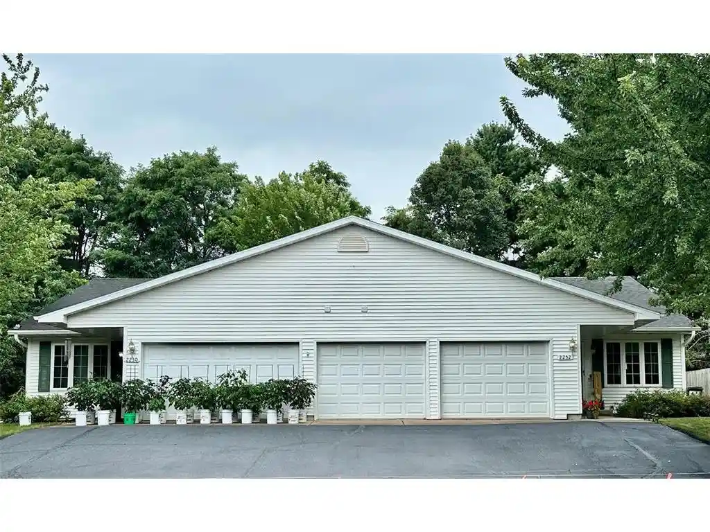 2250-2252-frank-street-street-eau-claire-wi-54703/hzid_d9f52a1c