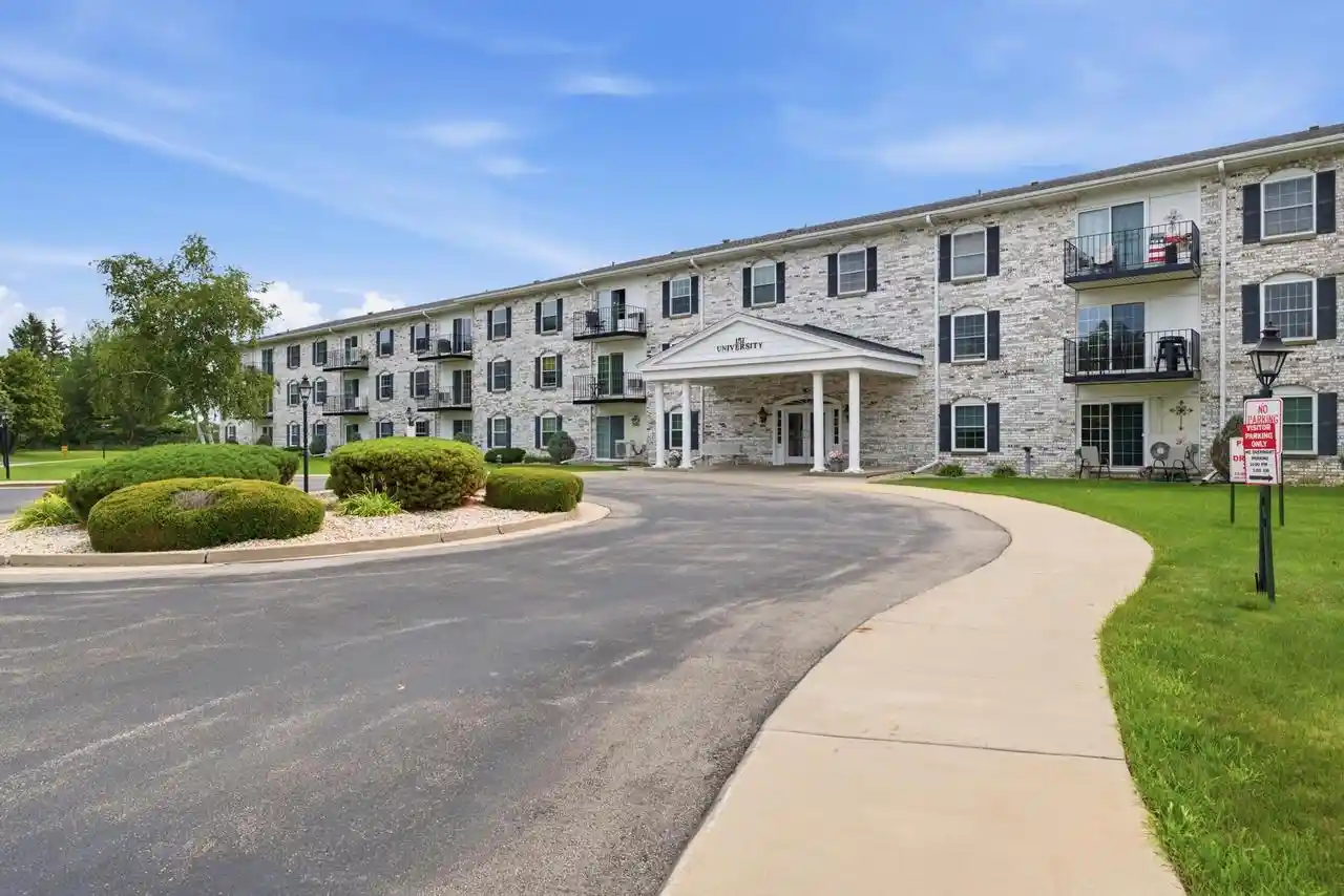 151-n-university-dr-dr-320-west-bend-wi-53095/hzid_43ed698b
