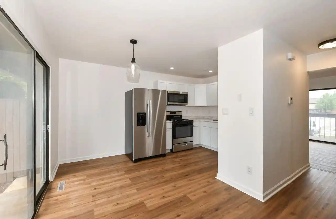 1631-w-edgerton-avenue-avenue-l-milwaukee-wi-53221/hzid_52c76c8f
