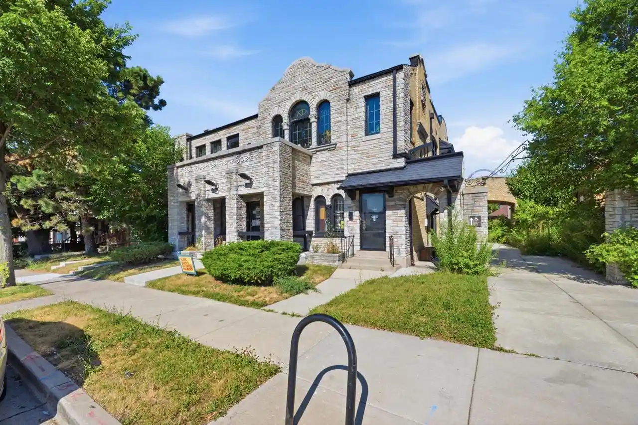 3514-n-port-washington-ave-street-n-street-n-3512-3516-milwaukee-wi-53212/hzid_8045afb0