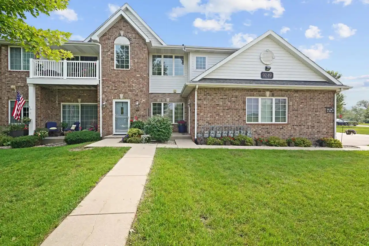 9249-64th-court-court-167-pleasant-prairie-wi-53158/hzid_4434d18b