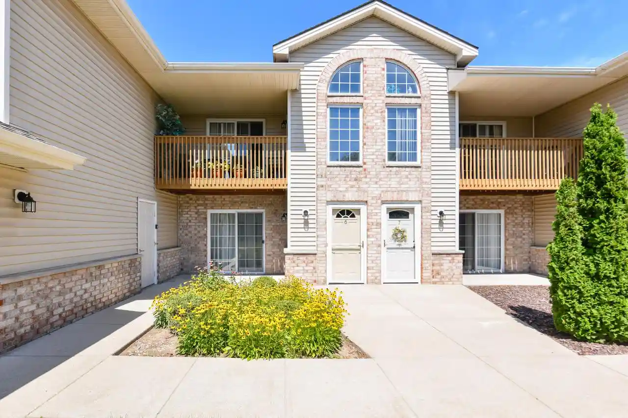 3016-meyer-court-court-6-mount-pleasant-wi-53406/hzid_b4289574