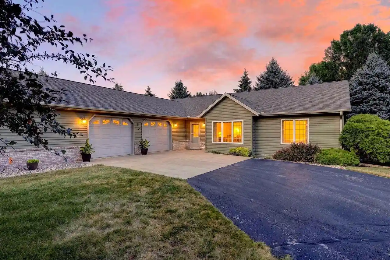 601-viking-view-dr-dr-8-reedsburg-wi-53959/hzid_b6686dec