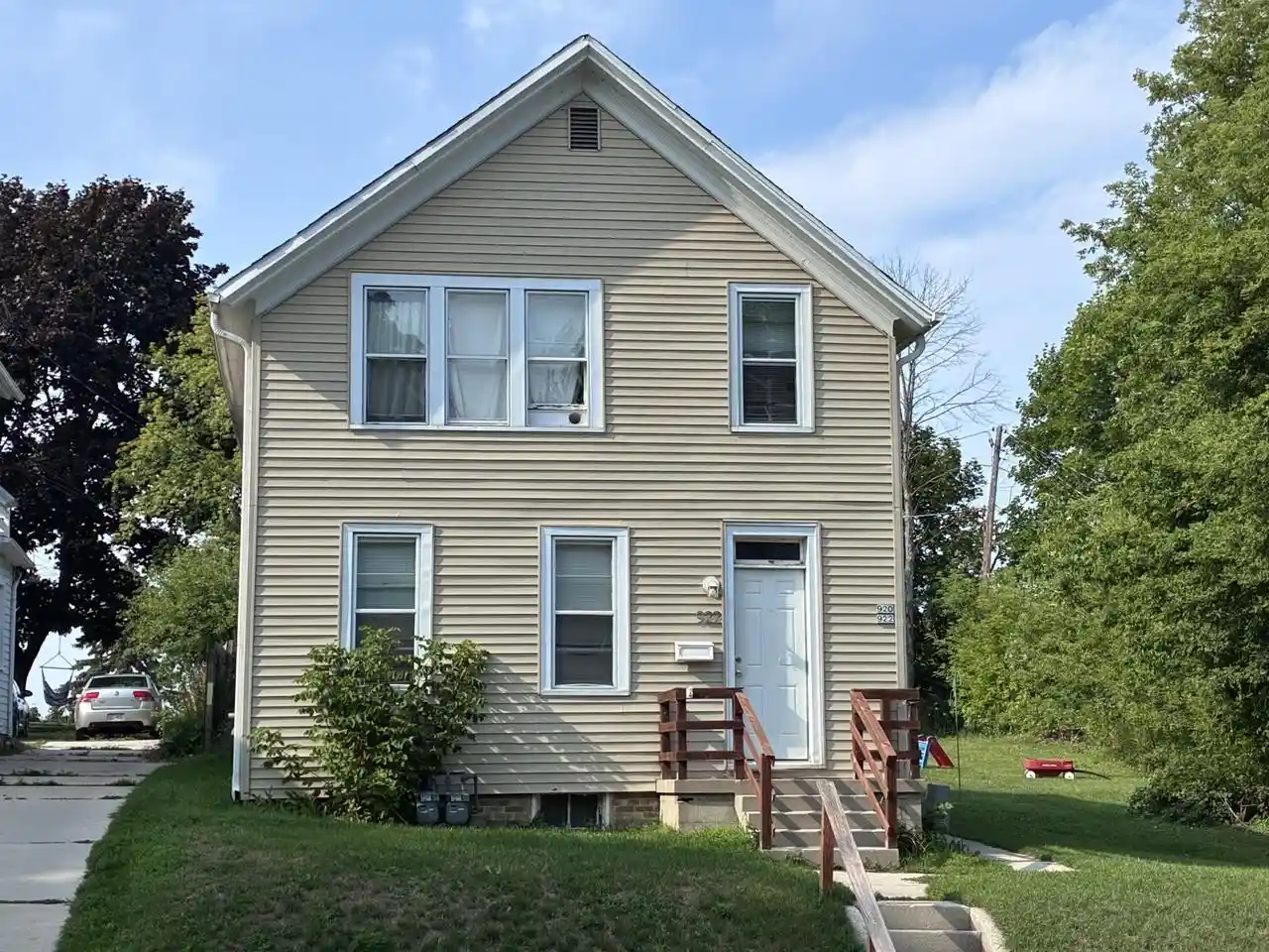 922-broadway-avenue-avenue-920-sheboygan-wi-53081/hzid_dbb59fe9