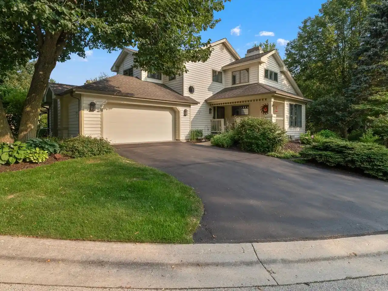 1084-creeks-cross-road-road-a-kohler-wi-53044/hzid_22452b2d