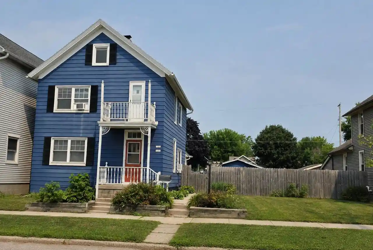 1222-1224-georgia-avenue-avenue-sheboygan-wi-53081/hzid_dc547e48