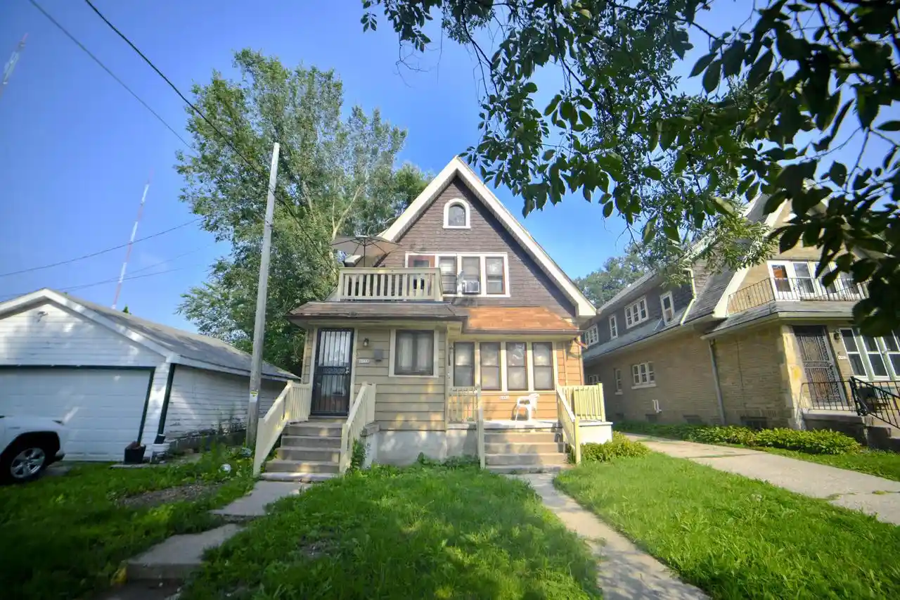 4956-4958-n-19th-street-street-milwaukee-wi-53209/hzid_9baa7d22