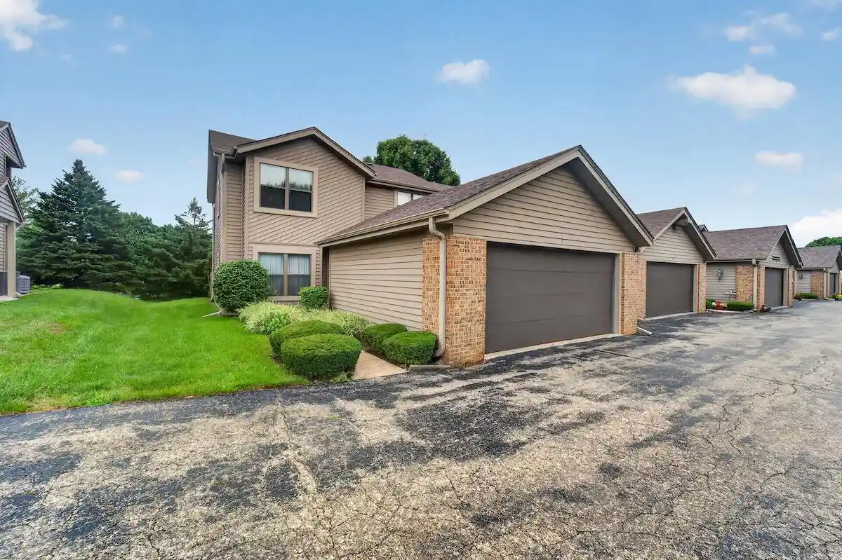 5533-cambridge-lane-lane-1-mount-pleasant-wi-53406/hzid_3f022fe8