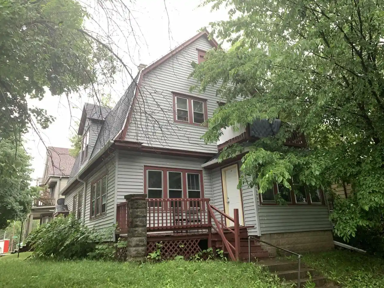 3203-w-vine-street-street-3203-a-milwaukee-wi-53208/hzid_5d69d4a5