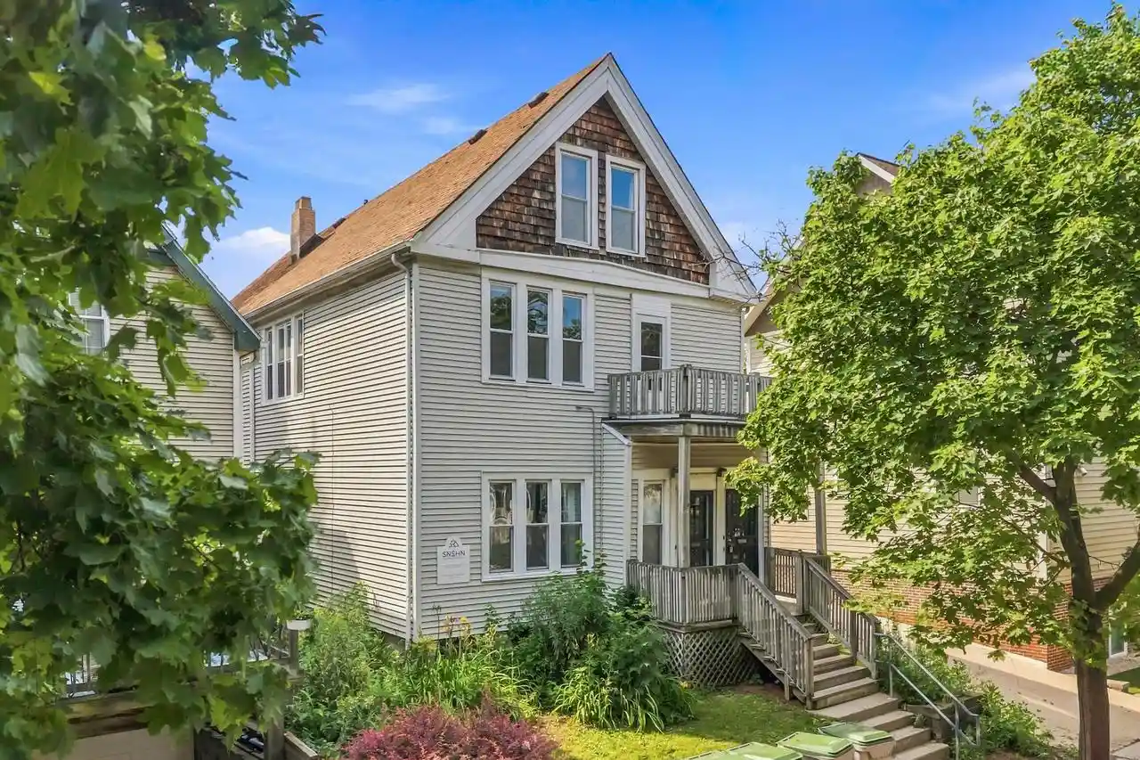 2045-n-hubbard-street-street-2047-milwaukee-wi-53212/hzid_d92b82bc