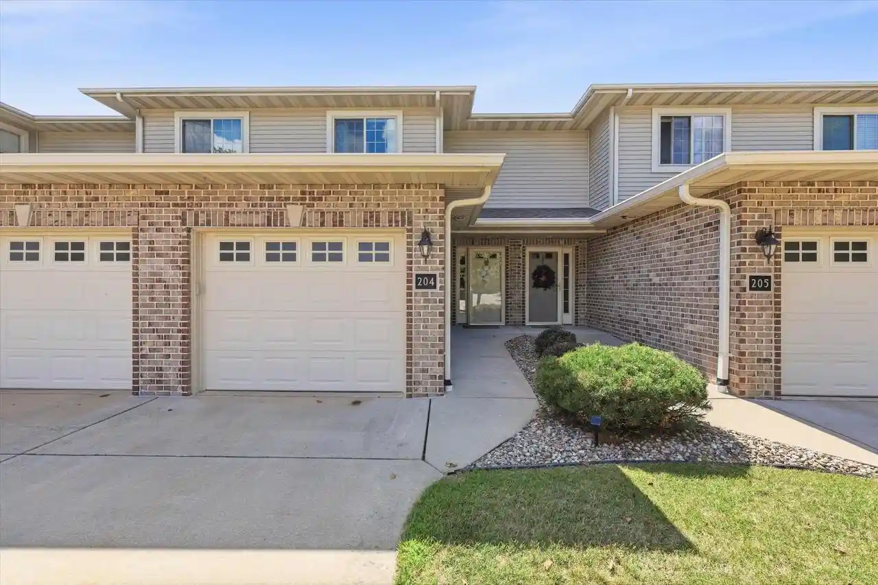 1300-alpine-dr-dr-204-green-bay-wi-54311/hzid_45ba29e6