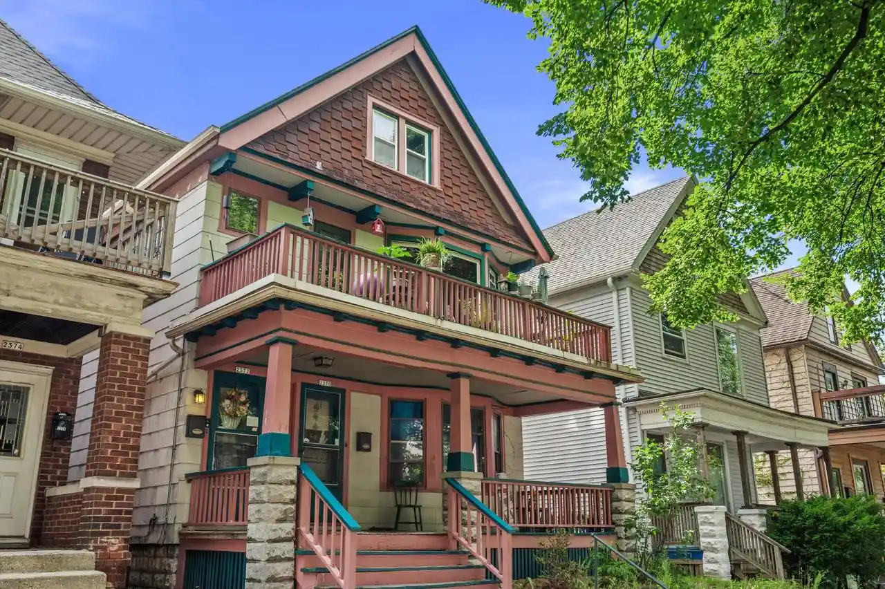 2372-n-weil-street-street-milwaukee-wi-53212/hzid_2df46596