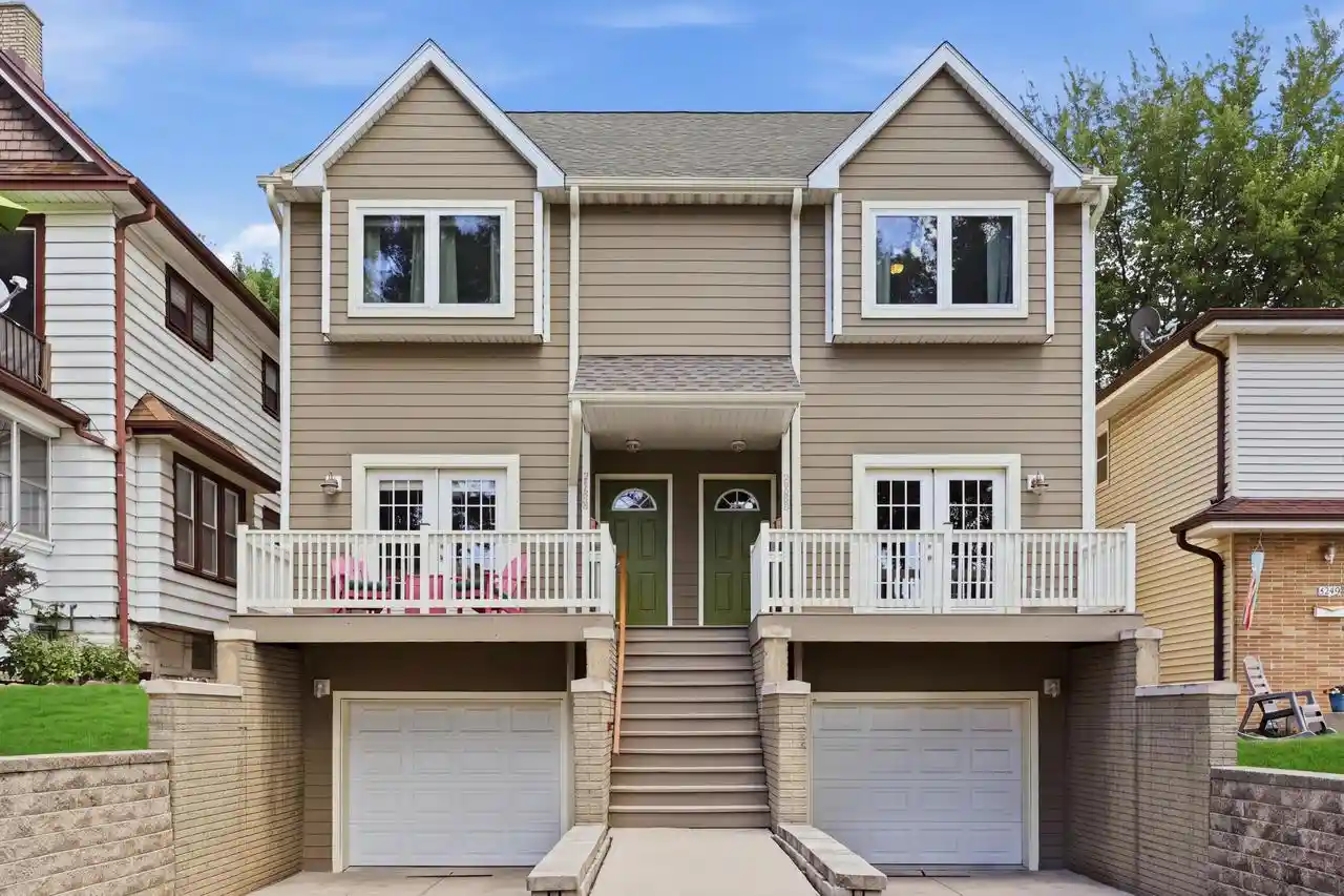 2586-s-austin-street-street-2588-milwaukee-wi-53207/hzid_e1b965b2