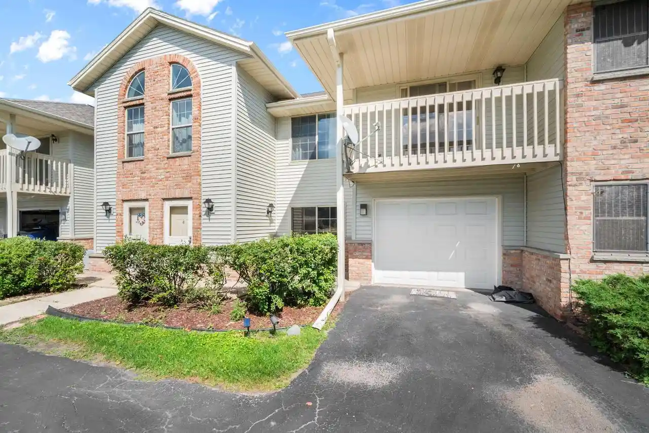 3651-e-barbara-court-court-6-oak-creek-wi-53154/hzid_26c47522