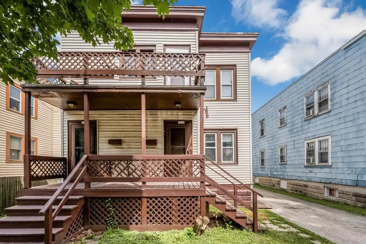 3026-s-hanson-avenue-avenue-3028-milwaukee-wi-53207/hzid_48ccc184