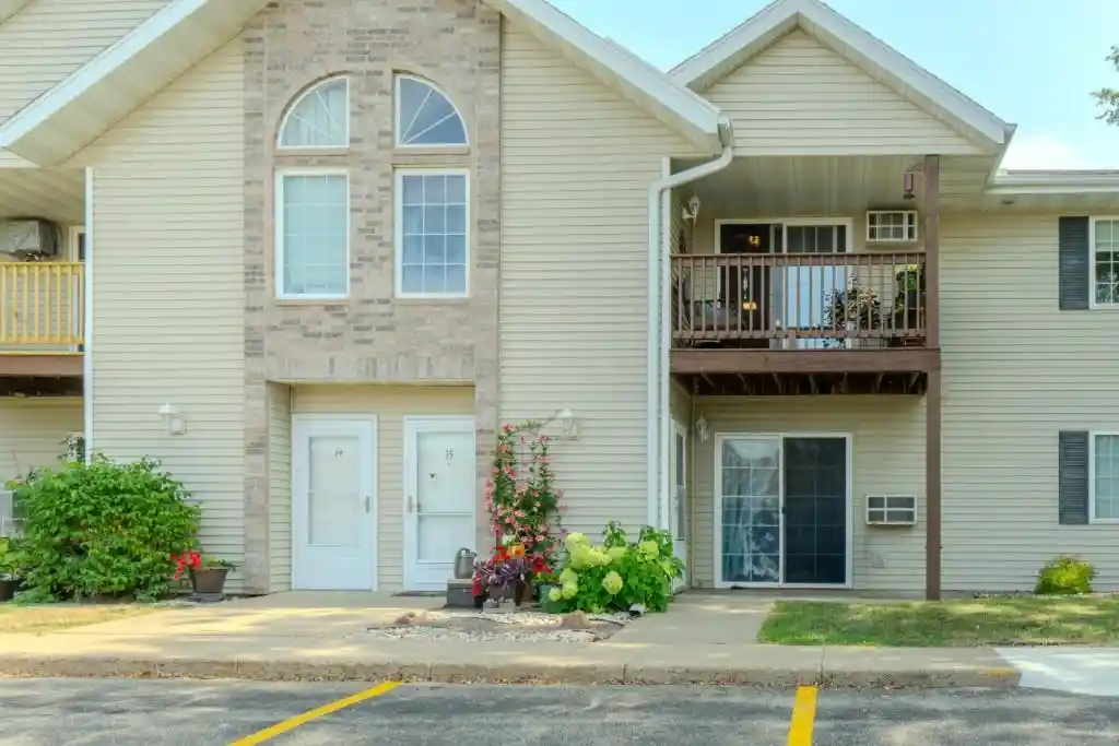 7380-whitespire-road-road-unit-15-schofield-wi-54476/hzid_5eff9dbf