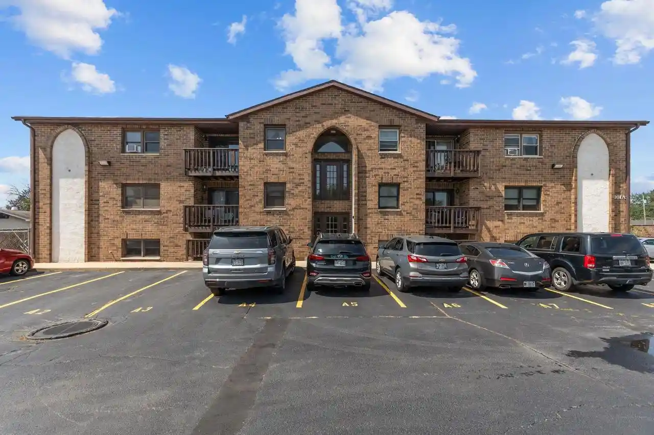 1161-gillingham-road-road-unit-4a-neenah-wi-54956/hzid_ea14e72a