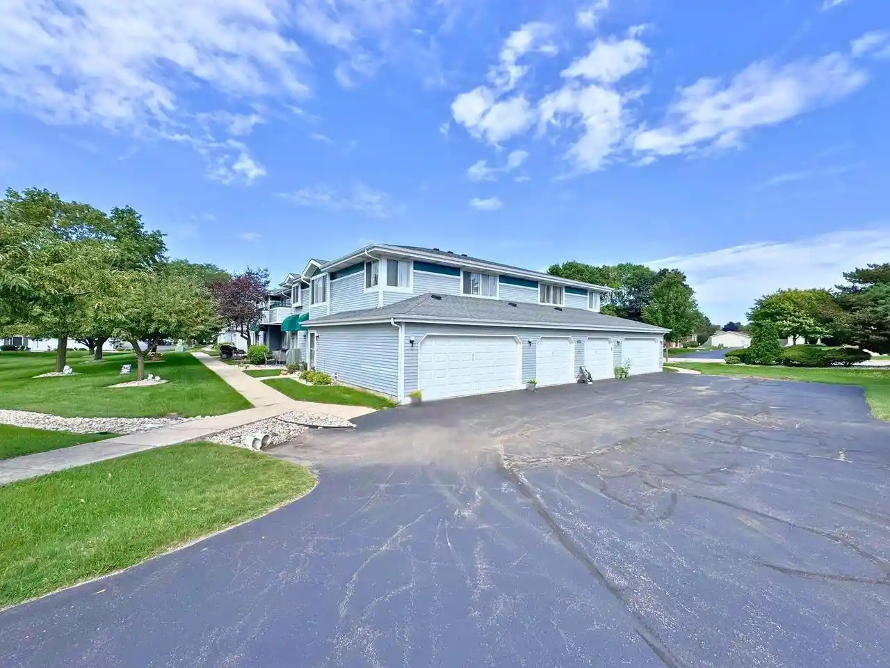 6731-mariner-dr-dr-e-6-mount-pleasant-wi-53406/hzid_b7c87278