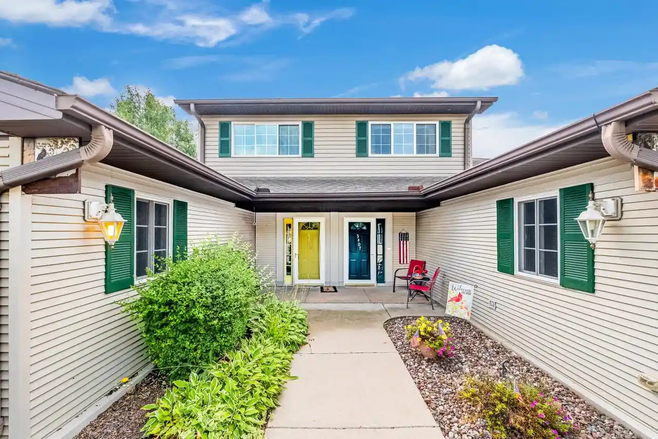 3405-caleb-ct-west-bend-wi-53090/hzid_8da9f01e