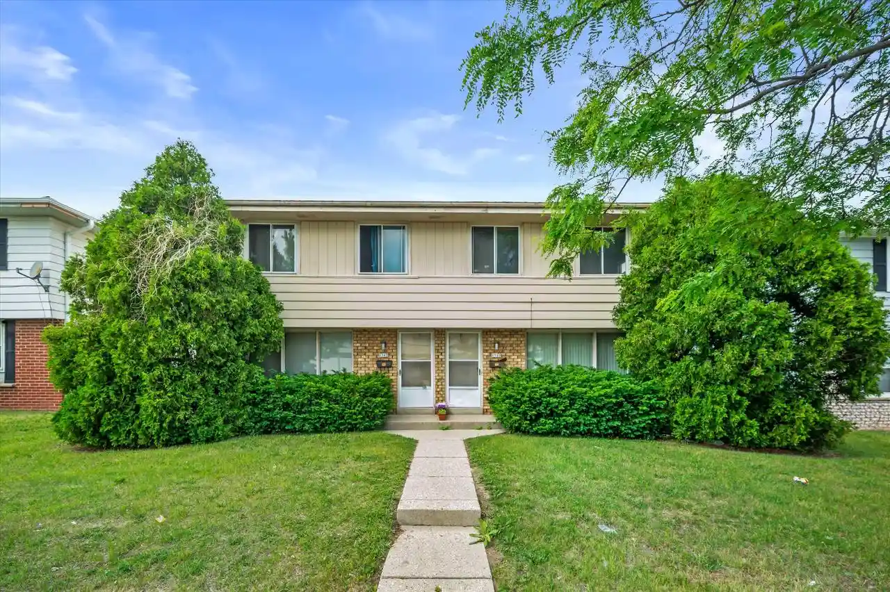 6540-w-mill-road-road-6542-milwaukee-wi-53218/hzid_fc8b4bd1