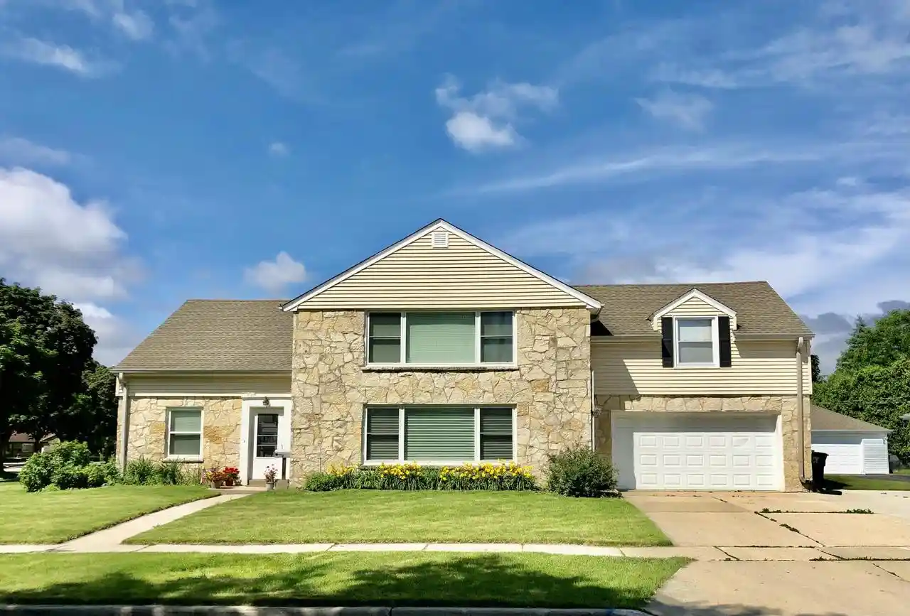 2105-ludington-avenue-avenue-2107-wauwatosa-wi-53226/hzid_73e998d2