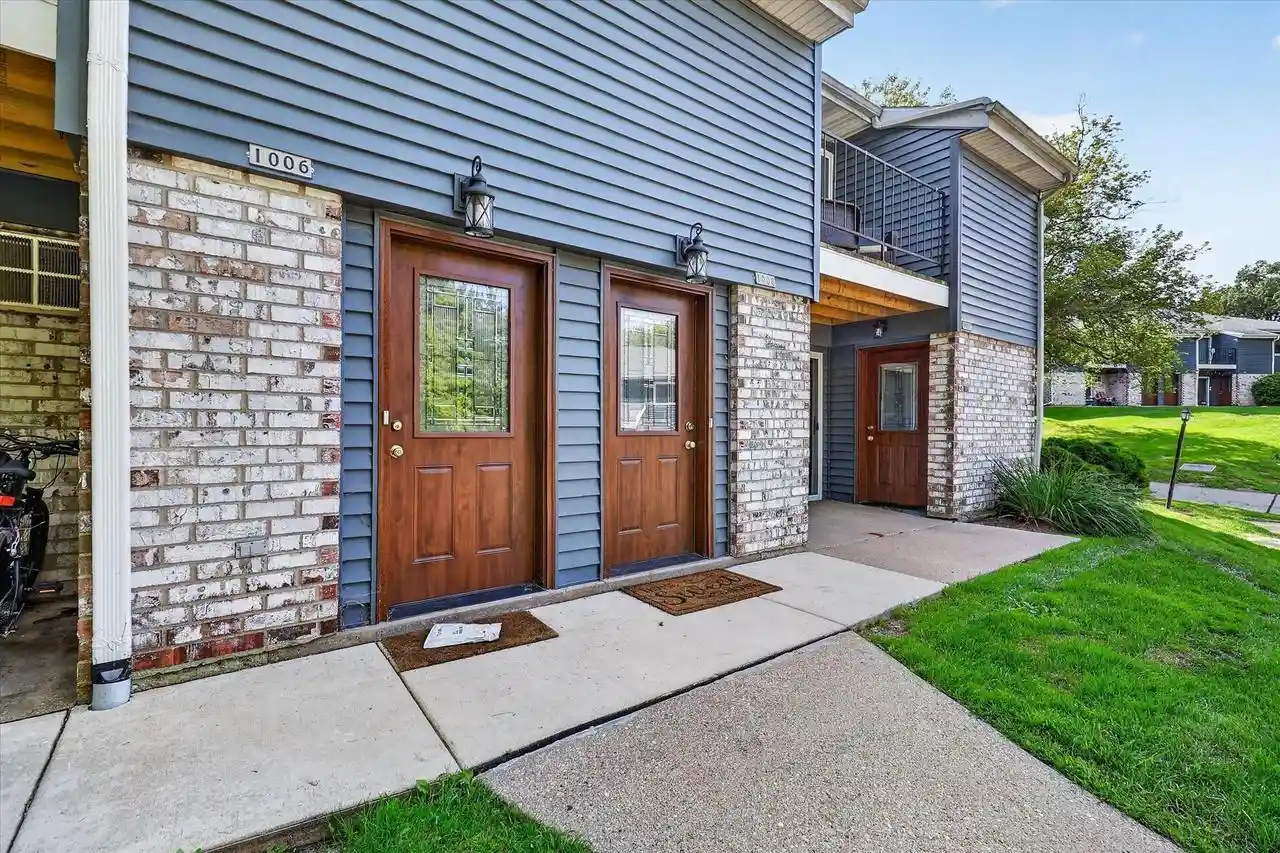 1008-whispering-pines-way-way-1008-fitchburg-wi-53713/hzid_9102965f