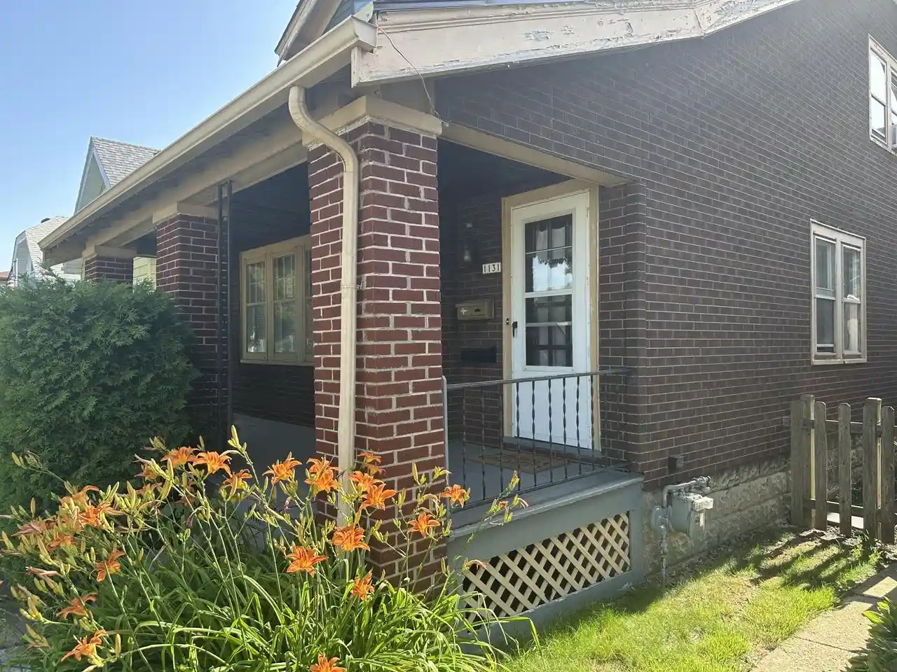 1131-s-84th-street-street-1133-west-allis-wi-53214/hzid_de6811aa