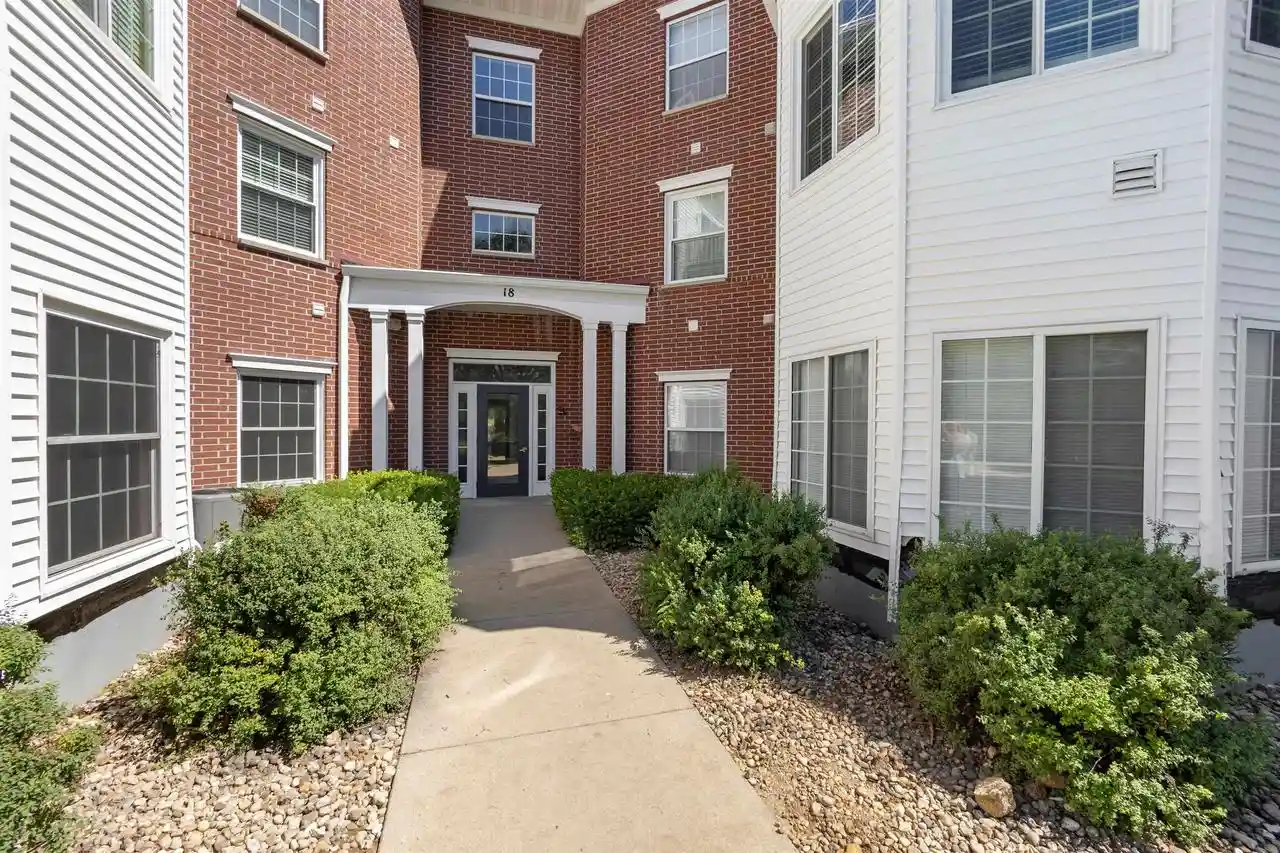 18-kings-mill-circle-circle-304-madison-wi-53718/hzid_b138c984