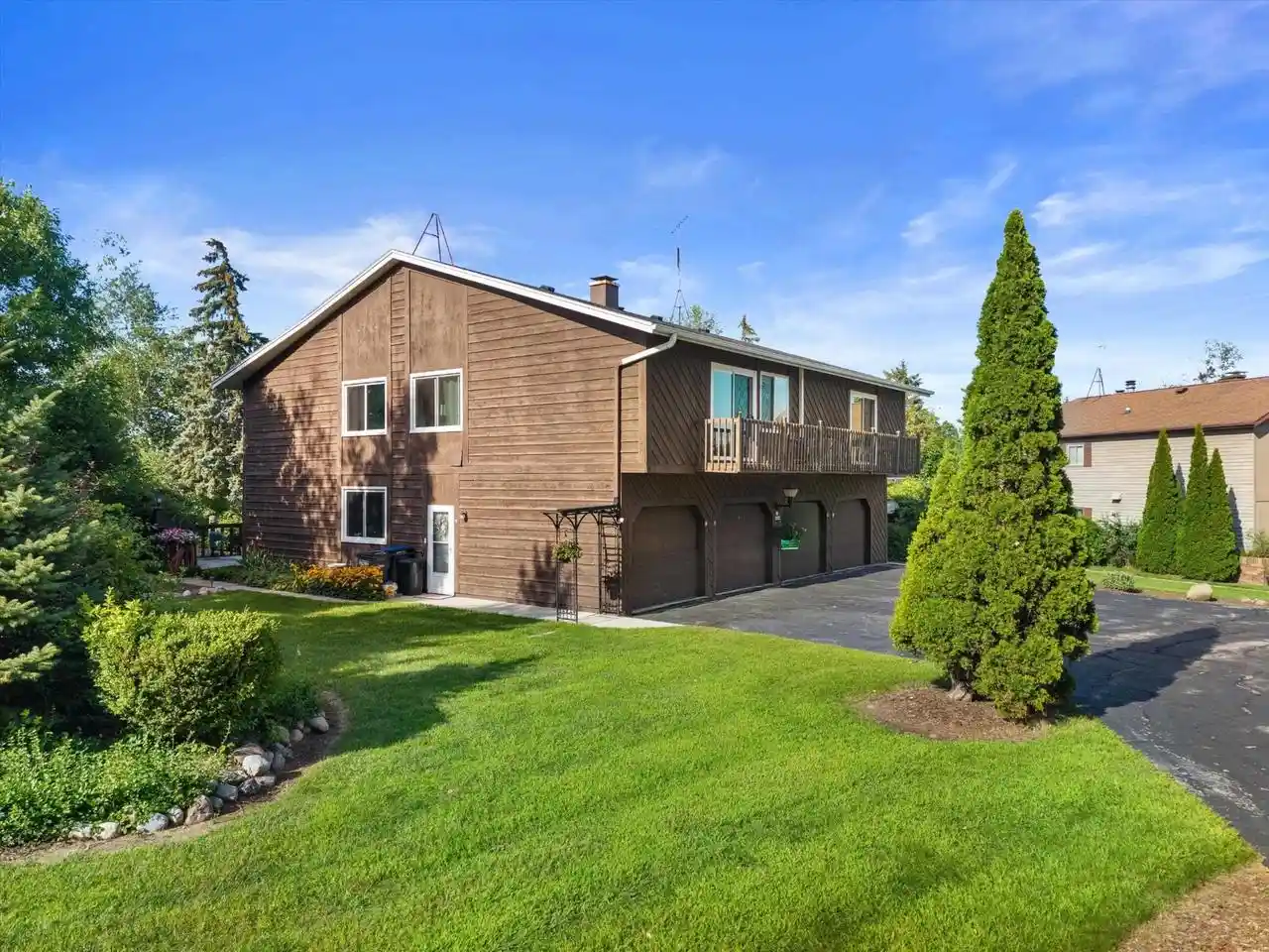 2626-cross-creek-dr-dr-d-sheboygan-wi-53081/hzid_b5552dc5