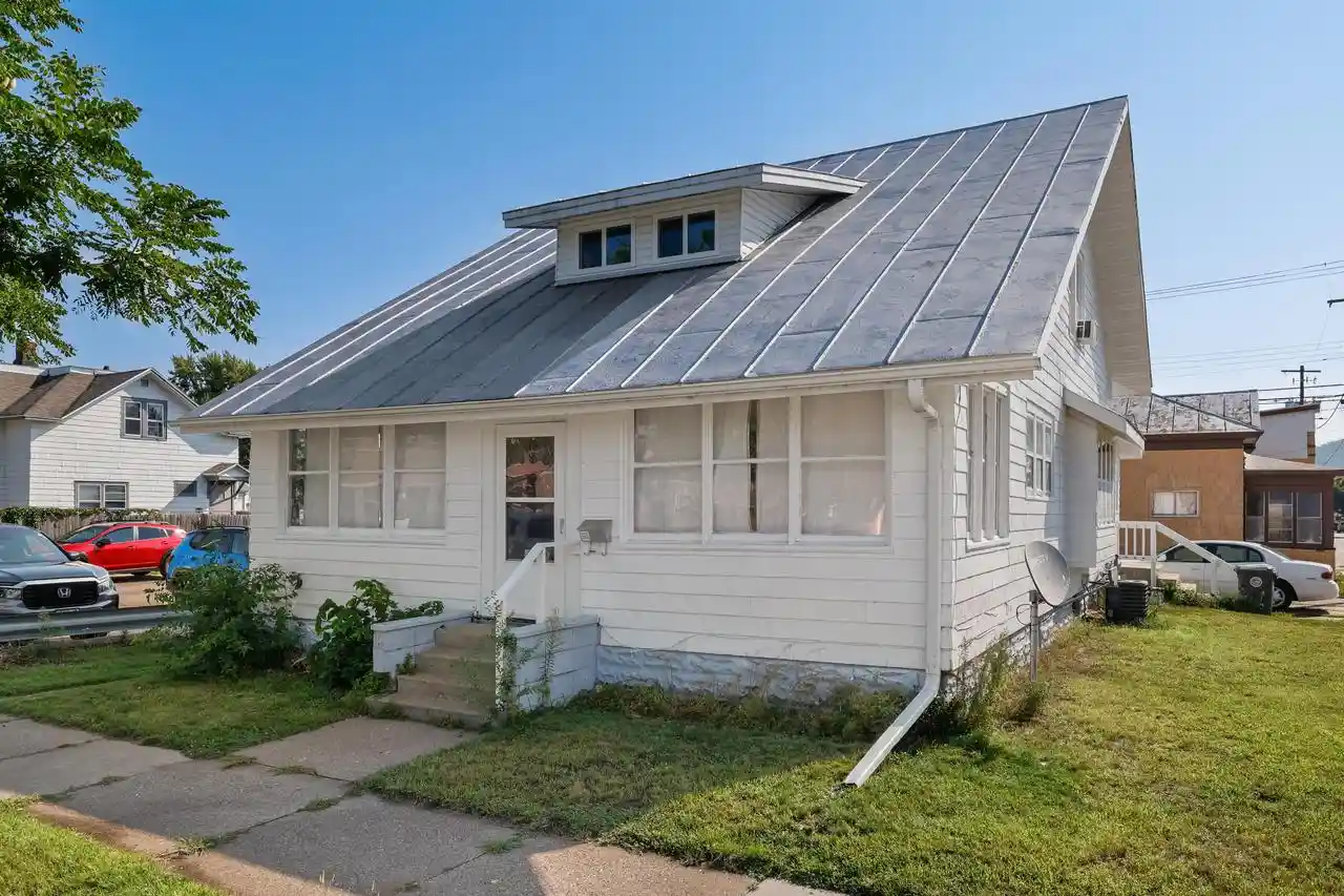 1602-kane-street-street-1604-la-crosse-wi-54603/hzid_7029d541